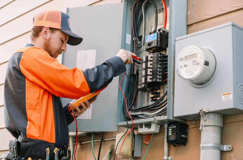 Common Electrical Issues Homeowners Face and How an Electrician Can Help