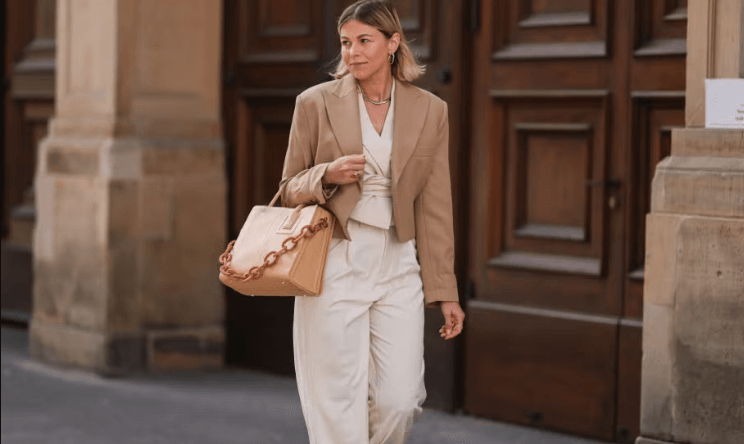 Modern Women’s Clothing That Blends Comfort and Style